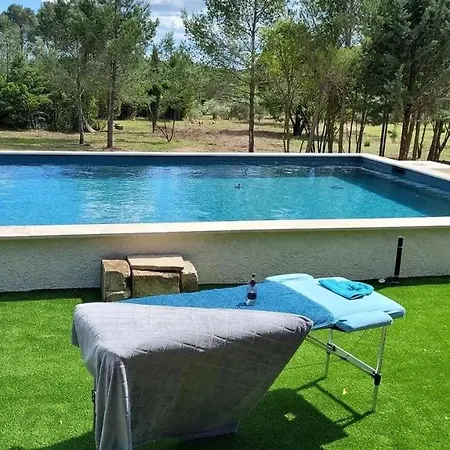 Le Mazet De Papi En Garrigue *