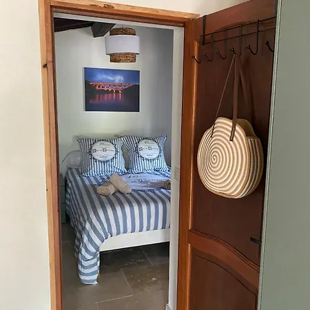 Casa de Férias Le Mazet De Papi En Garrigue Saint-Gervasy