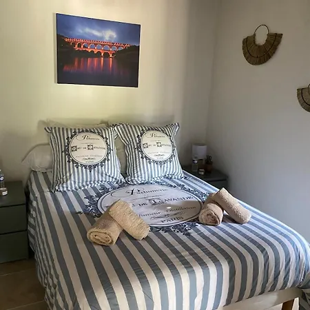 Semesterbostad Le Mazet De Papi En Garrigue *