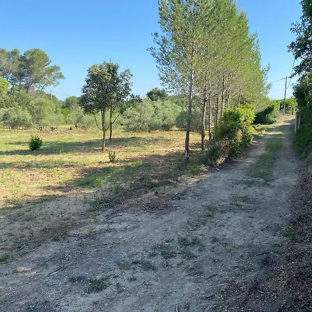Casa de Férias Le Mazet De Papi En Garrigue Saint-Gervasy