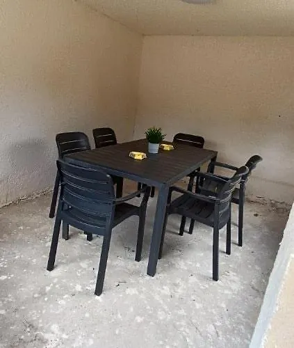 Casa vacanze Le Mazet De Papi En Garrigue Saint-Gervasy